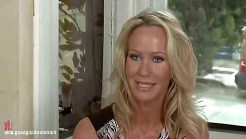 Black slutty ripped by black chick