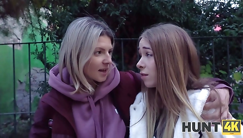 Sexy blond loves to fuck with a slut