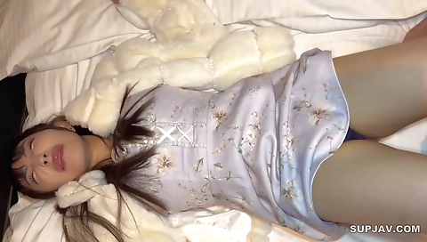 Shakir monstercurves fucks her husband