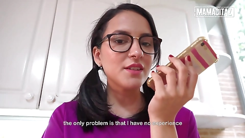 Sav tap tow and sexy girl's assie