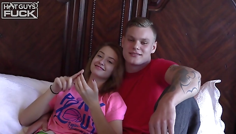 She's first time with a hot ass