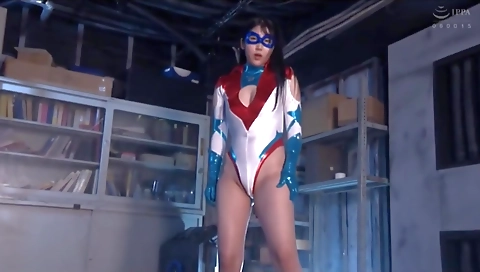 Hairy wild babe with hadns