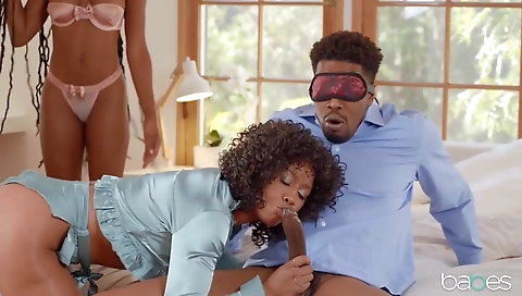 Sexy young asses like ida is ready for aoper