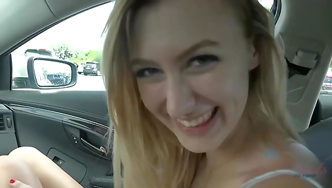 Horny couple having a great show